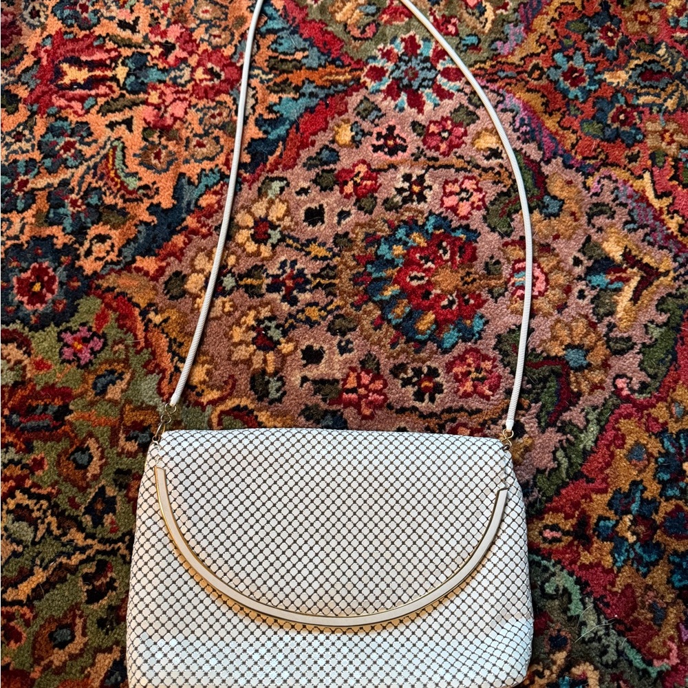 Chic Vintage White Textured Crossbody Bag
